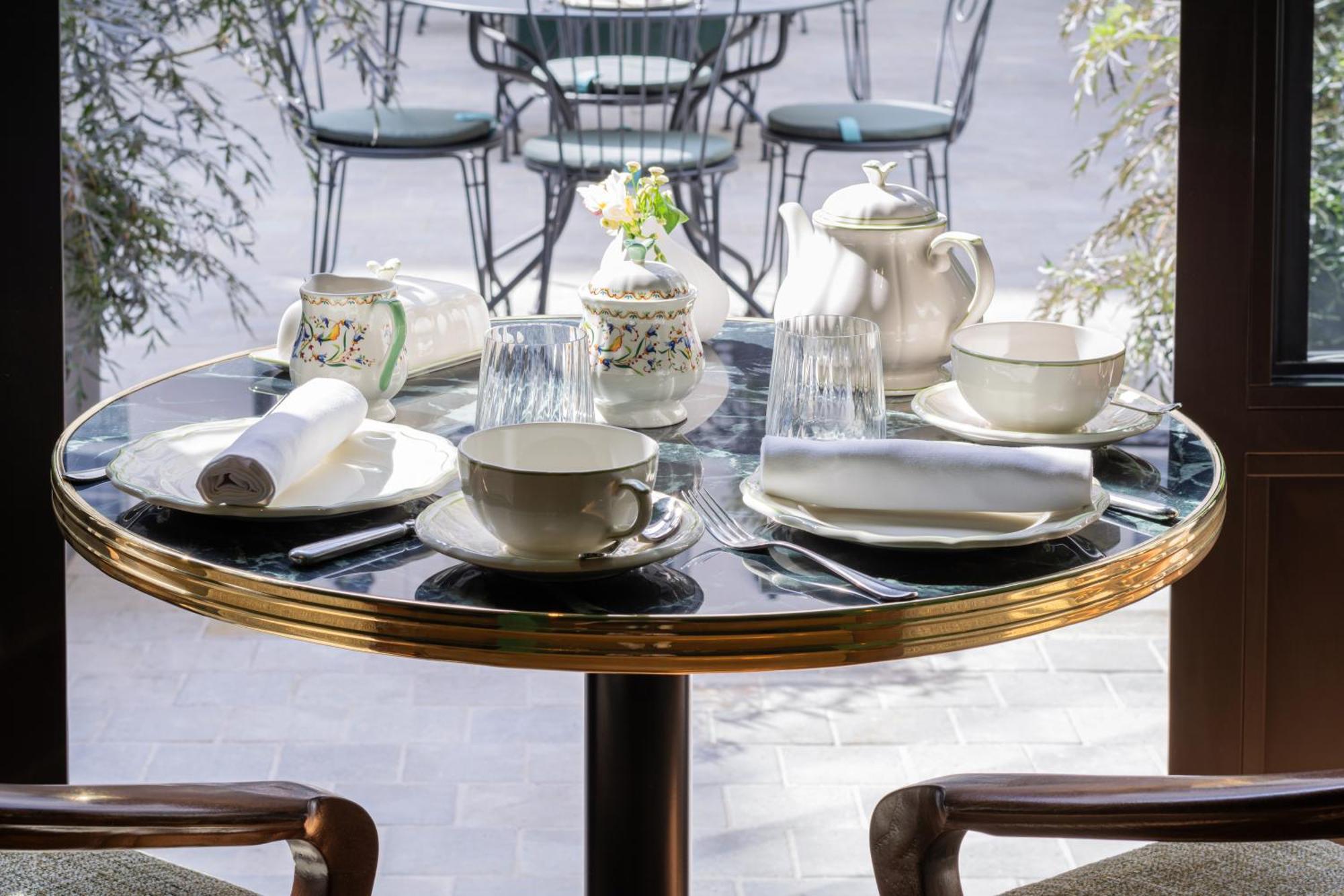 Hotel & Spa Napoleon ฟงแตนโบล ภายนอก รูปภาพ