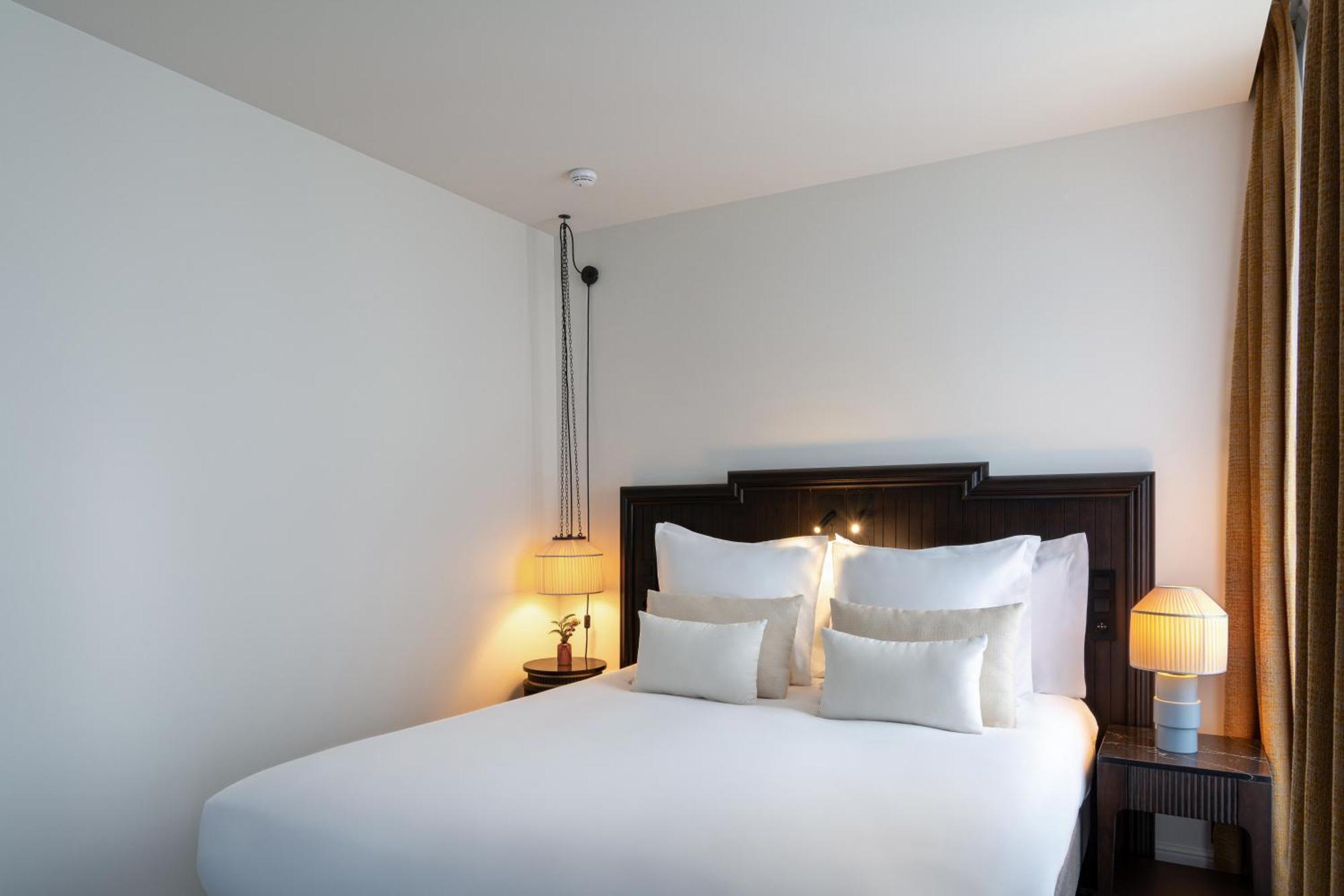 Hotel & Spa Napoleon ฟงแตนโบล ภายนอก รูปภาพ