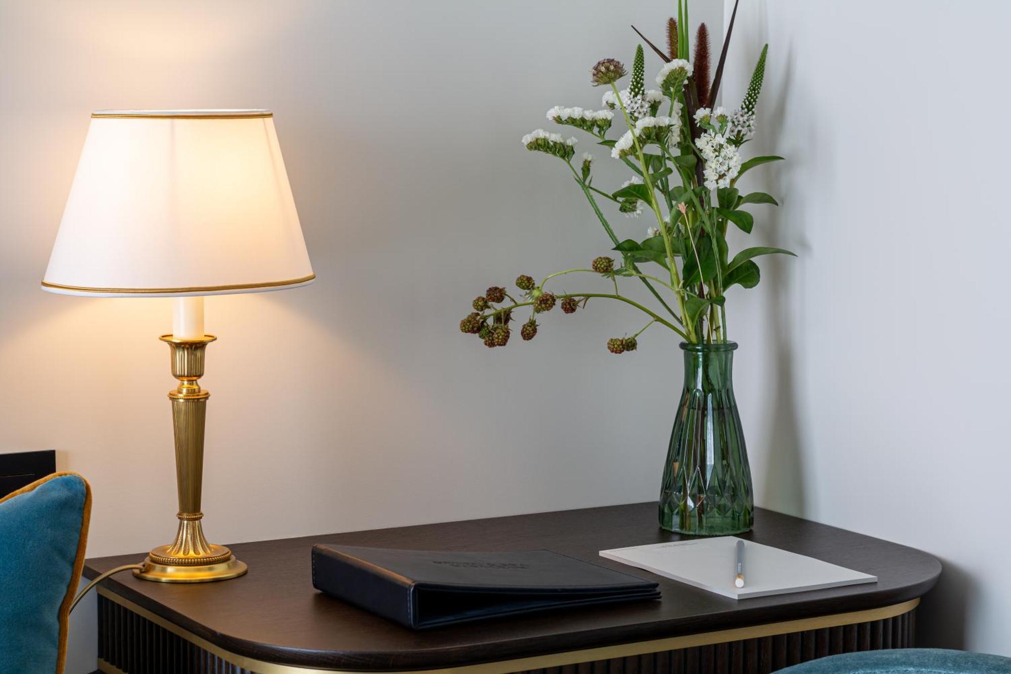 Hotel & Spa Napoleon ฟงแตนโบล ภายนอก รูปภาพ