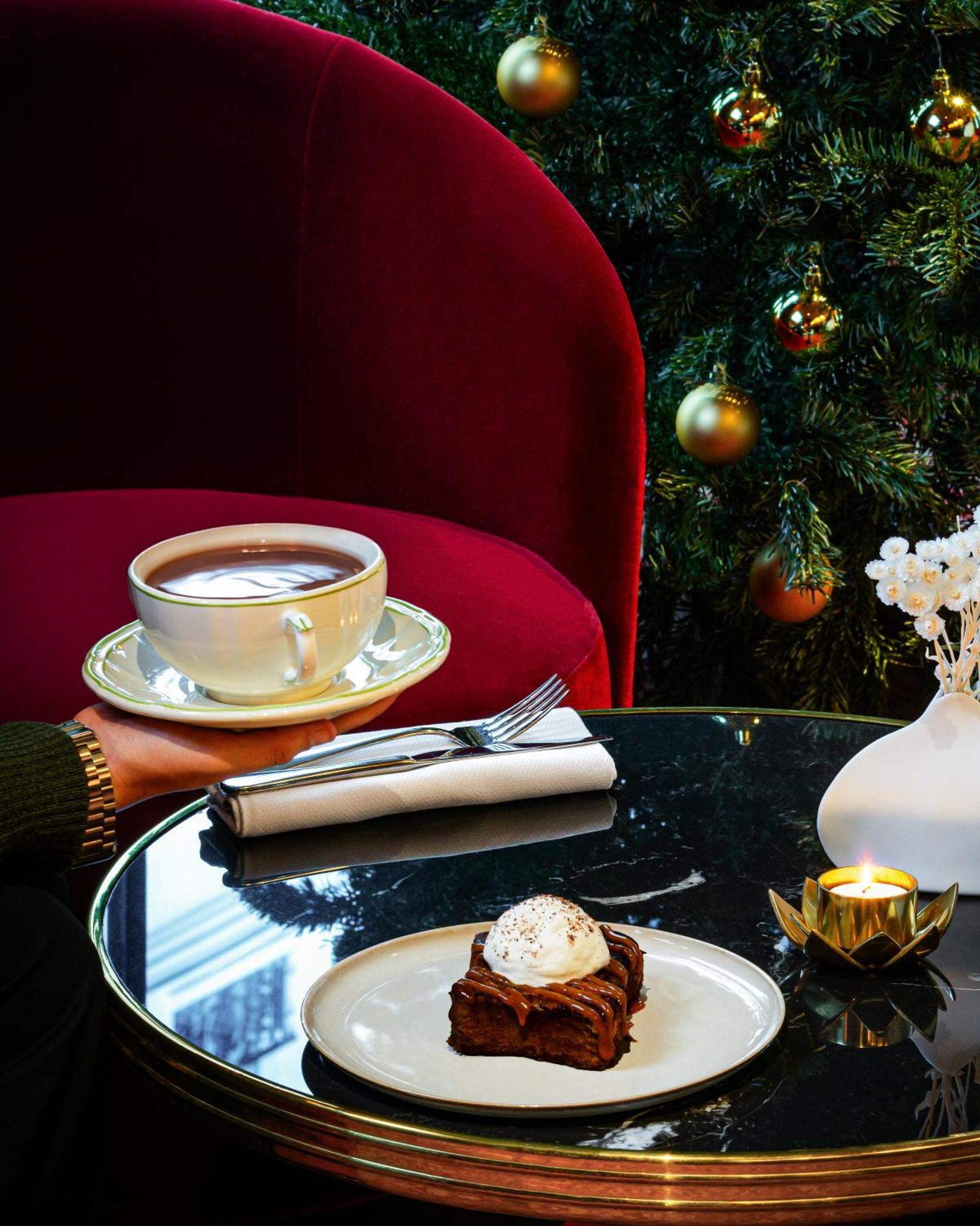 Hotel & Spa Napoleon ฟงแตนโบล ภายนอก รูปภาพ